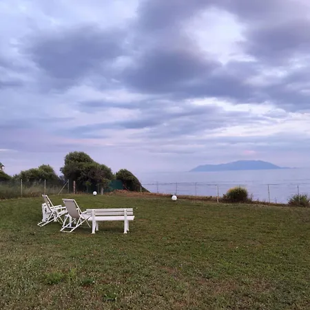Holiday home Anestaki By The Sea